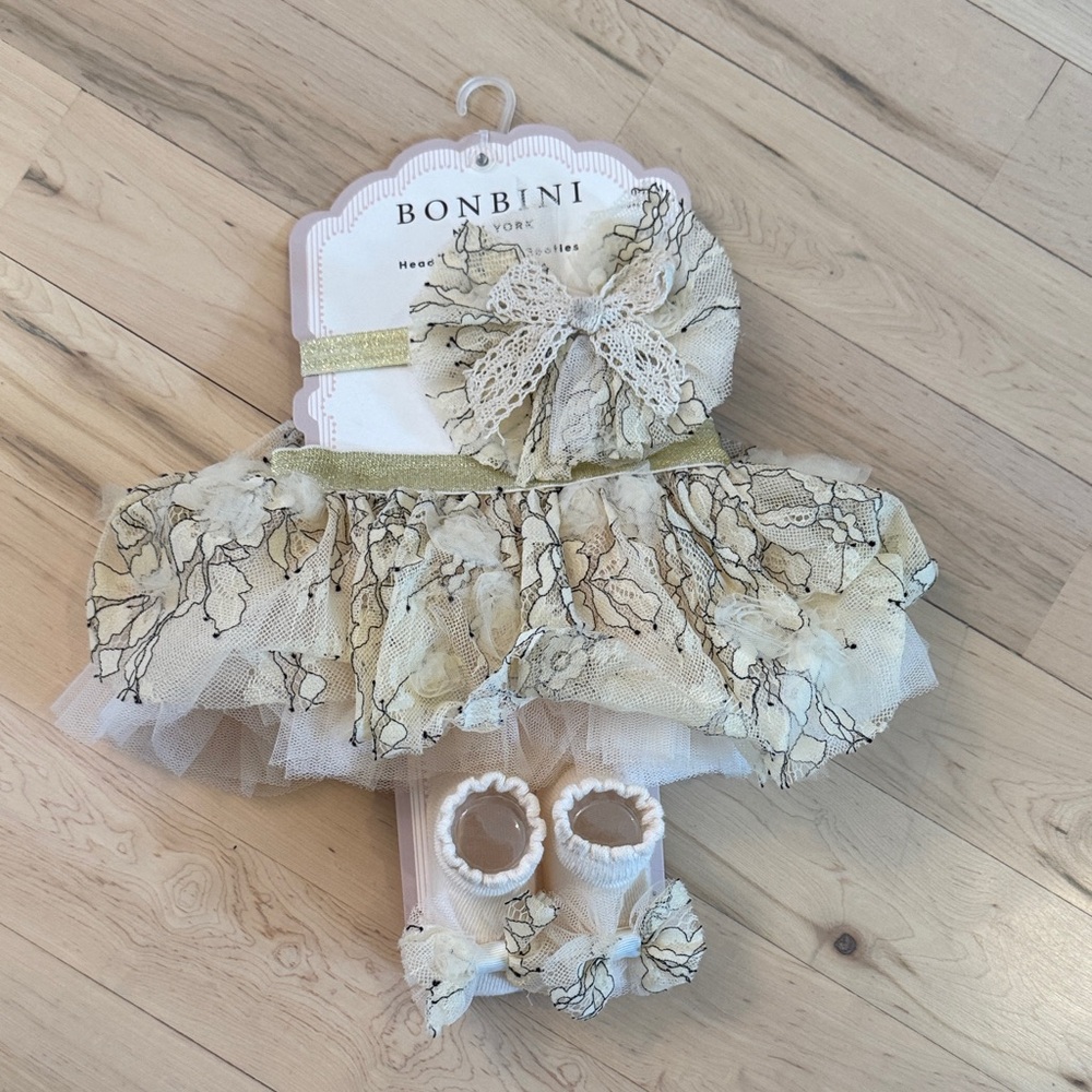 Bonbini-delicate ivory and gold baby tutu set-headband-Booties-New